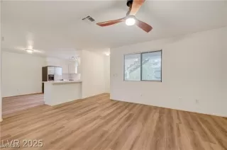 Photo #5: 2721972 Listing 