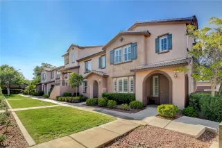 Photo #1: 2721983 Listing 