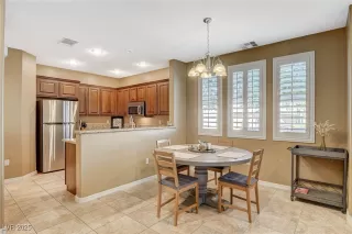 Photo #4: 2721983 Listing 