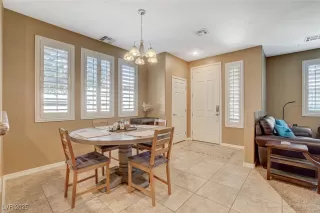 Photo #5: 2721983 Listing 