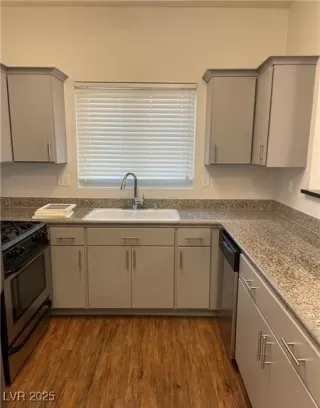 Photo #1: 2721993 Listing 