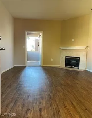 Photo #4: 2721993 Listing 