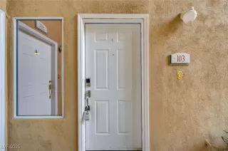 Photo #1: 2722031 Listing