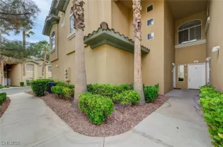 Photo #2: 2722031 Listing