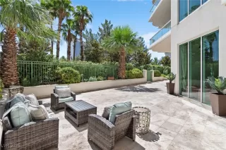 Photo #5: 2722042 Listing 