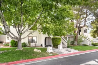 Photo #2: 2722065 Listing 