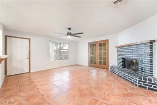 Photo #6: 2722065 Listing 