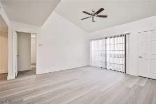 Photo #6: 2722087 Listing 