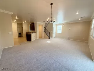 Photo #2: 2722093 Listing 