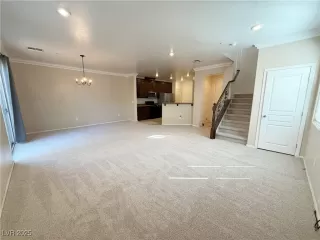 Photo #3: 2722093 Listing 