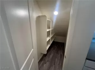 Photo #5: 2722095 Listing 