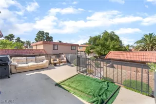 Photo #4: 2722138 Listing 