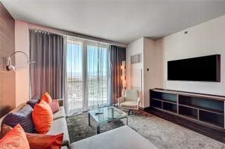 Photo #5: 2722183 Listing 