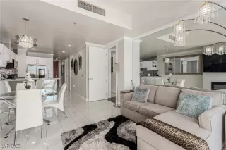 Photo #3: 2722184 Listing 