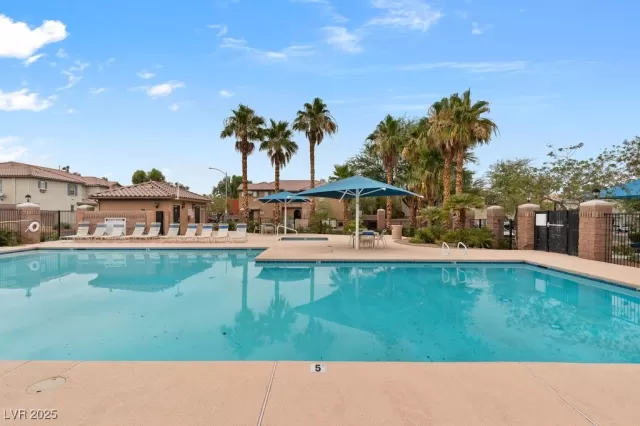 MLS: 2722202 Condo For Sale