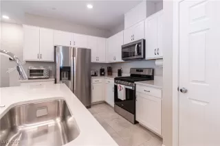 Photo #6: 2722229 Listing 