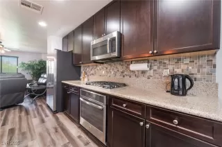 Photo #1: 2722239 Listing