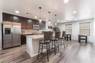 Photo #6: 2722239 Listing