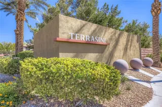 Photo #1: 2722257 Listing 