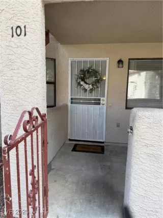 Photo #2: 2722266 Listing 