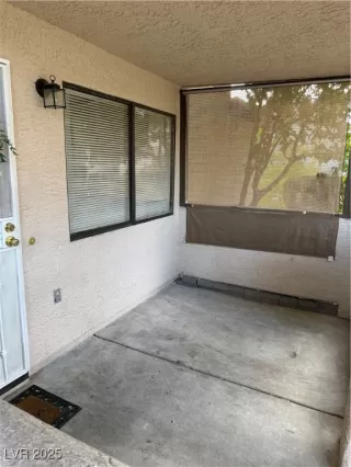 Photo #3: 2722266 Listing 