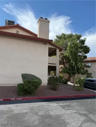 Photo #4: 2722266 Listing 