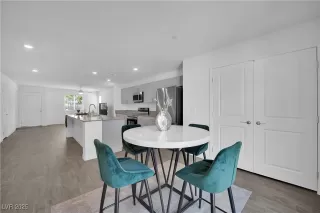 Photo #5: 2722268 Listing 