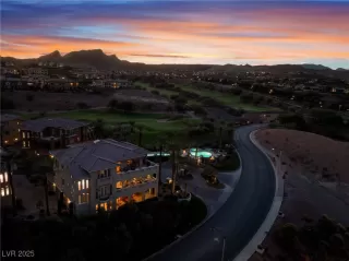 Photo #4: 2722289 Listing 