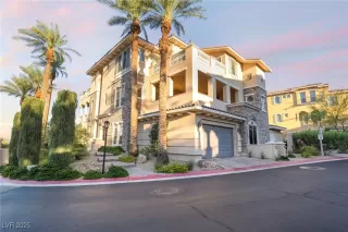 Photo #5: 2722289 Listing 