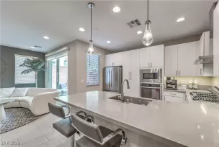 Photo #6: 2722306 Listing 