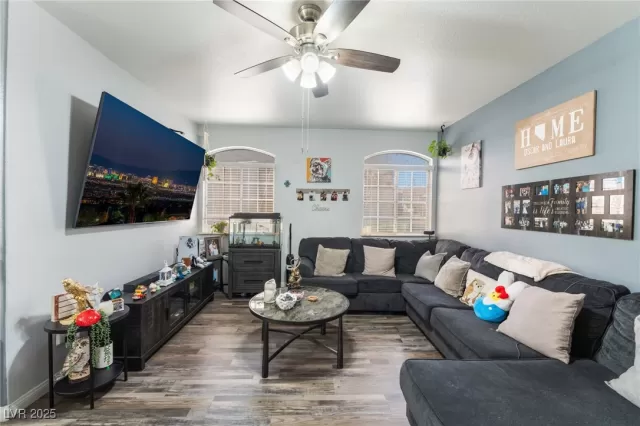 MLS: 2722321 Condo For Sale