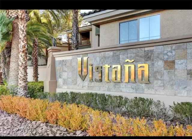 MLS: 2722336 Condo For Sale