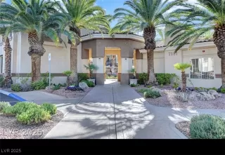 Photo #2: 2722336 Listing 