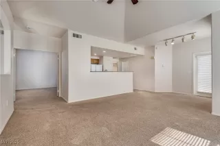 Photo #5: 2722344 Listing 