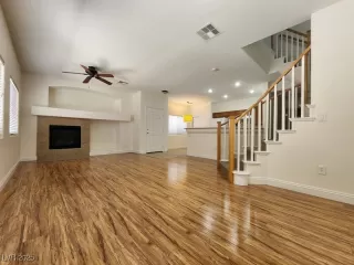 Photo #1: 2722345 Listing 