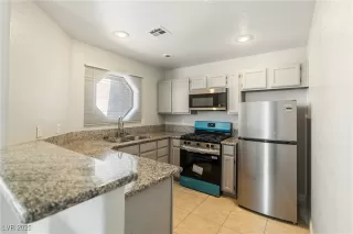 Photo #2: 2722365 Listing 