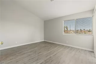 Photo #6: 2722365 Listing 