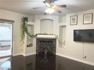 Photo #6: 2722380 Listing 