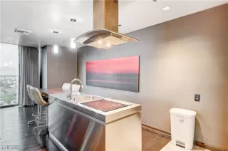 Photo #4: 2722419 Listing 