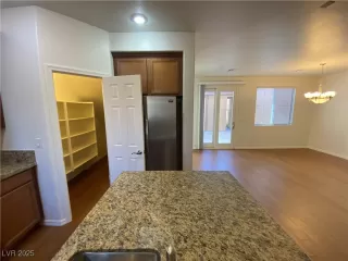 Photo #6: 2722488 Listing 