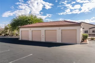 Photo #3: 2722507 Listing 