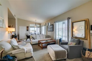 Photo #5: 2722507 Listing 