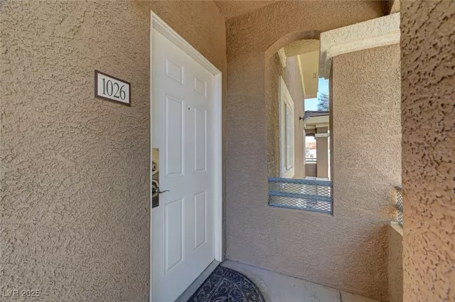 MLS: 2722509 Condo For Sale