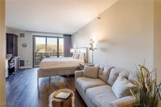 Photo #1: 2722514 Listing 