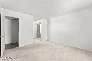 Photo #2: 2722540 Listing 