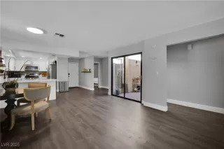 Photo #3: 2722545 Listing 