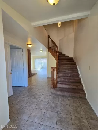 Photo #2: 2722559 Listing 