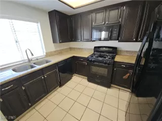 Photo #1: 2722590 Listing 