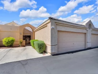 Photo #1: 2722597 Listing