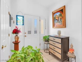 Photo #5: 2722597 Listing